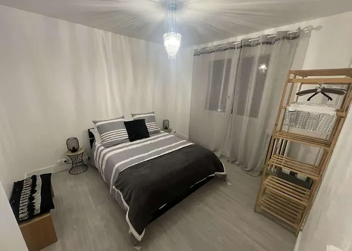 Confort & Style Au Coeur De Appartamento